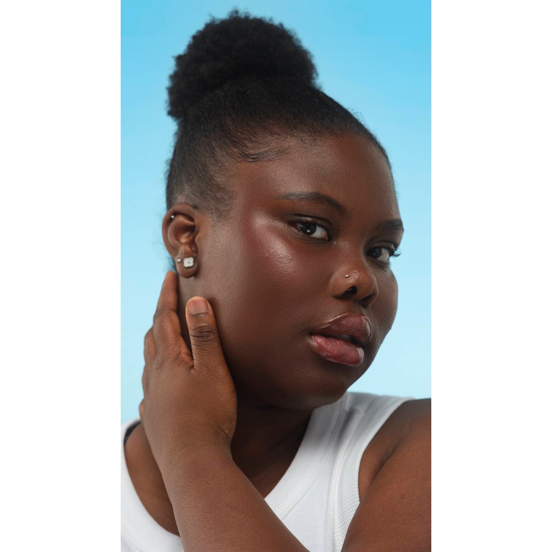 Light Medium Neutral Beauty Balm - Image 9