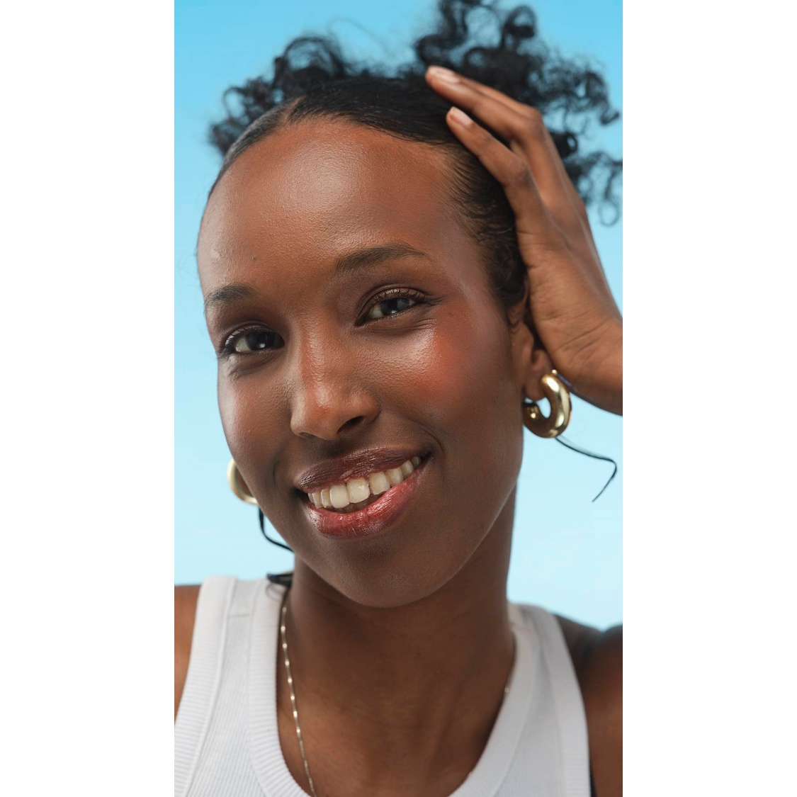 Light Medium Neutral Beauty Balm - Image 21