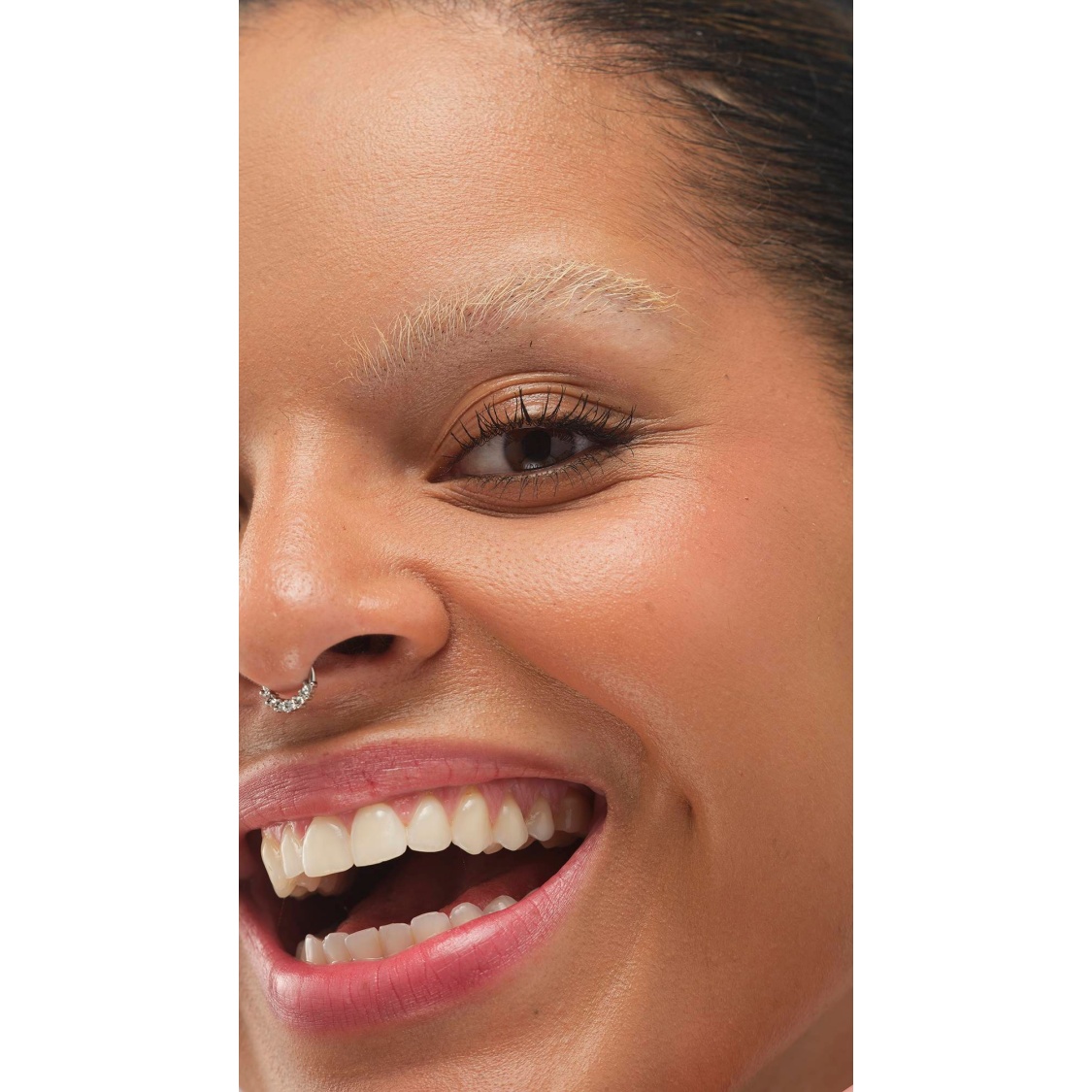 Light Medium Neutral Beauty Balm - Image 53