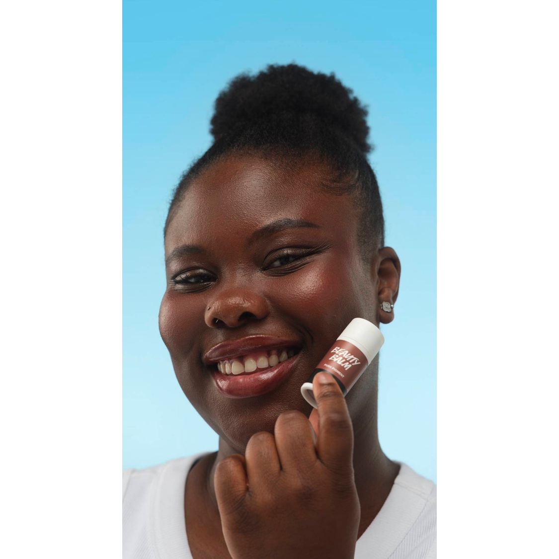 Light Medium Neutral Beauty Balm - Image 11