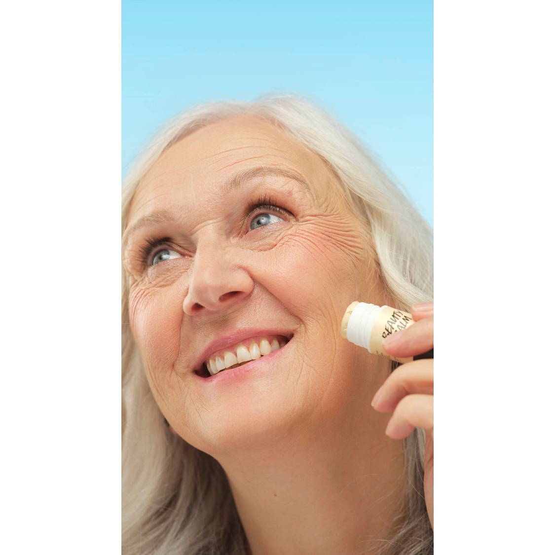 Light Medium Neutral Beauty Balm - Image 39