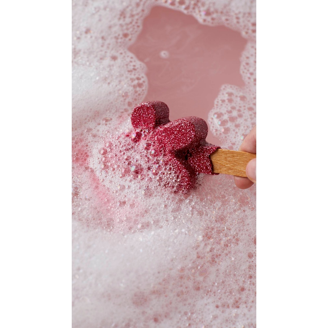 Loves Me, Loves Me Not - Image 5